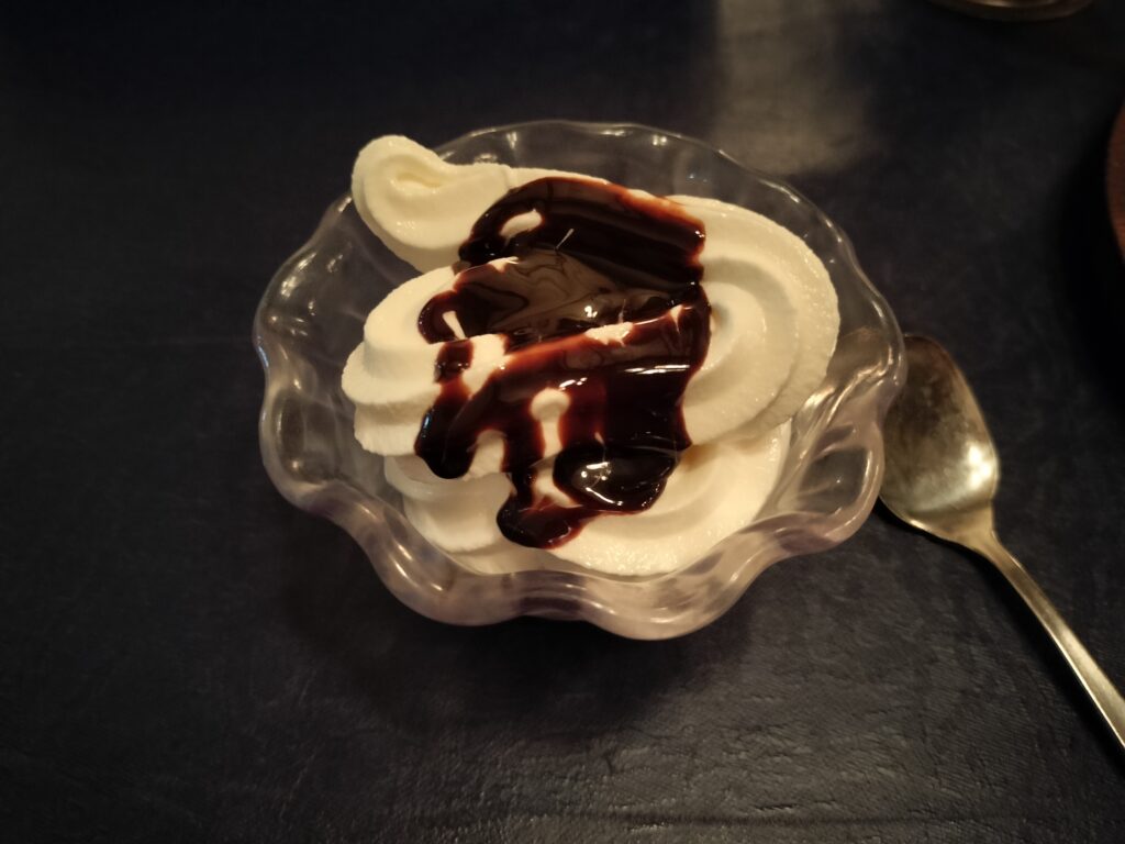 夜のステーキのあさくま ソフトクリーム